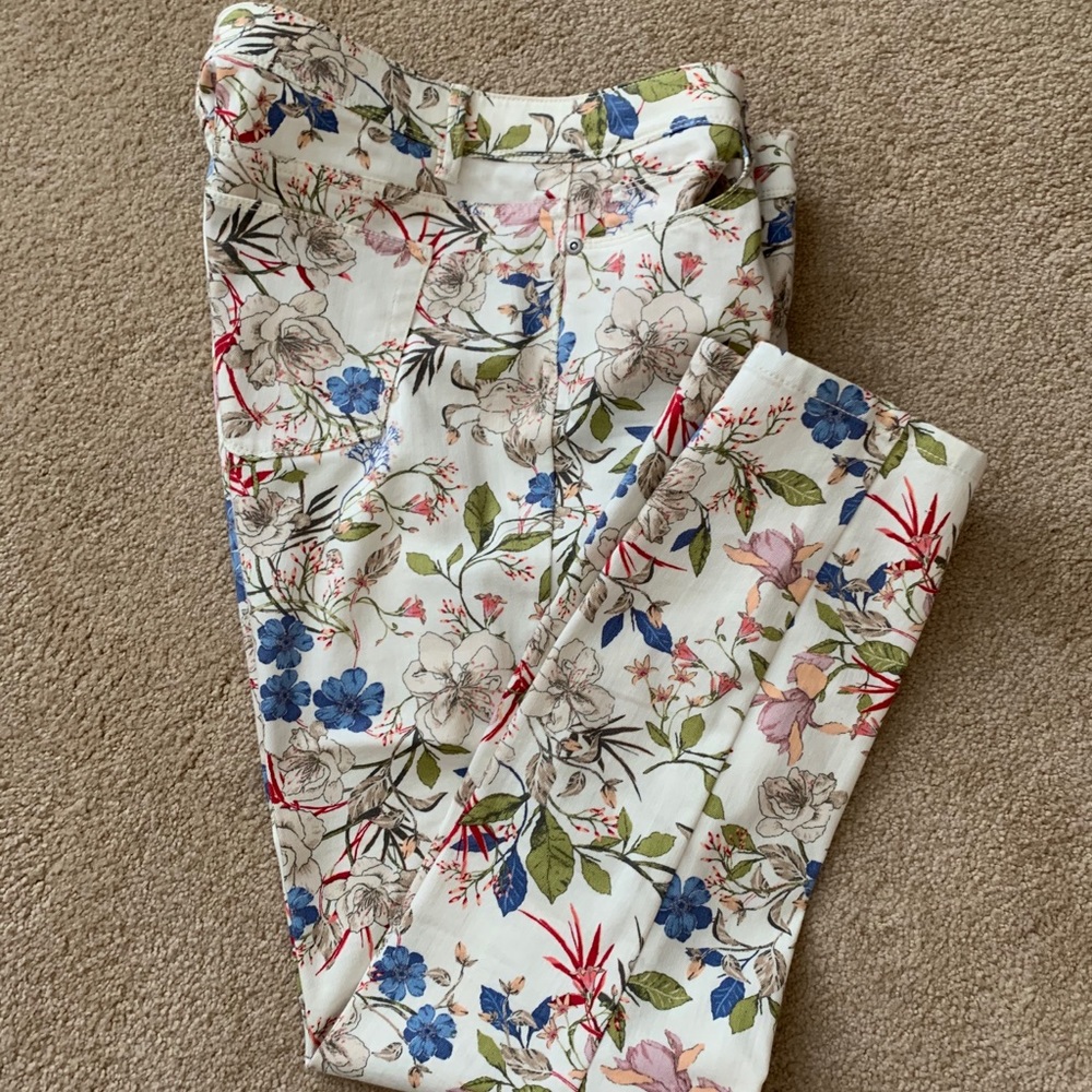 J. Jill White Floral Ankle Jeans with Blue, Green & Red Accents